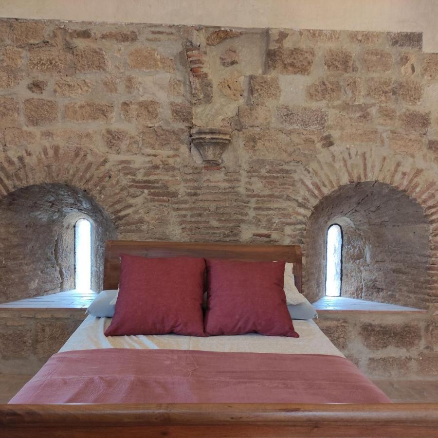 Castillo-palacio De Hotel