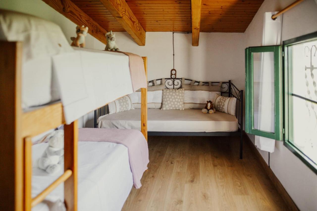 La Caseta De Panisello Holiday home *