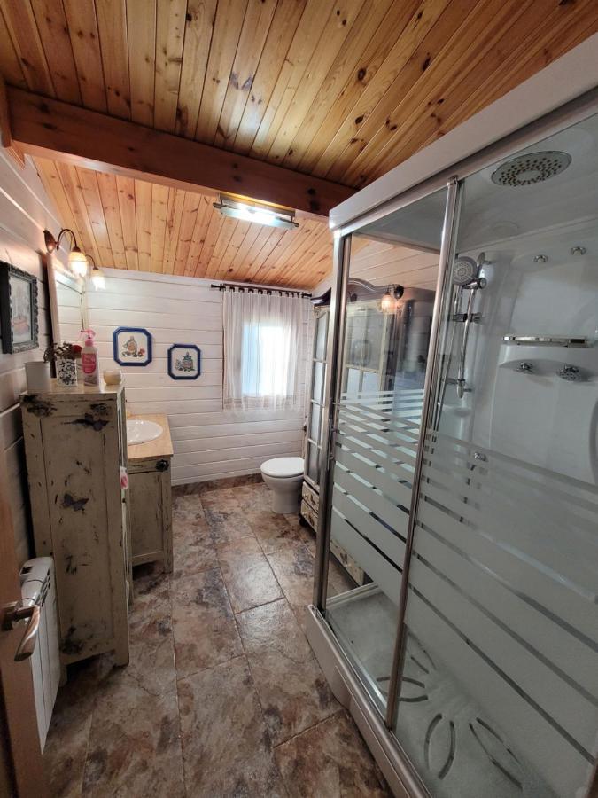 Casa De Madera Luz De Carlota Сasa de vacaciones La Solana