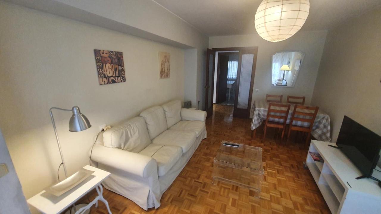 Apartamento Libertad 10, Piso Céntrico En Gijón, Con Wifi De 3 Hab 5 Personas *