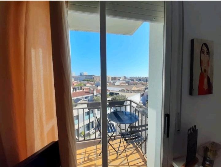 Habitacion Con Bano Y Terraza Privada Grande Y Luminosa