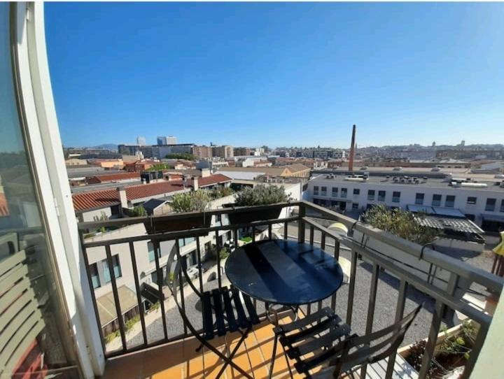 Habitacion Con Bano Y Terraza Privada Grande Y Luminosa Homestay Sabadell