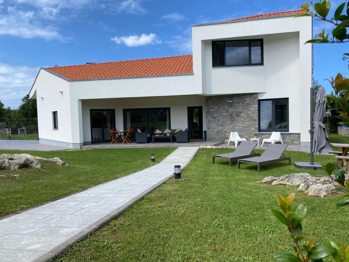 La Llosina Alquiler Integro Holiday home *