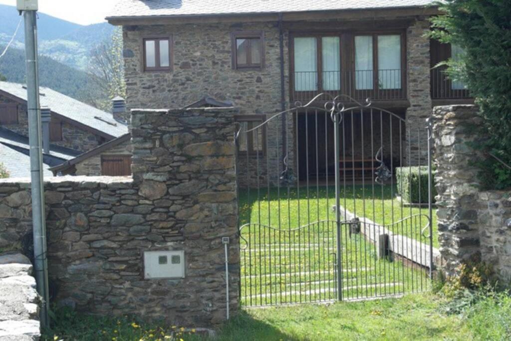 Holiday home Cal Masover, Casa De Piedra Rehabilitada