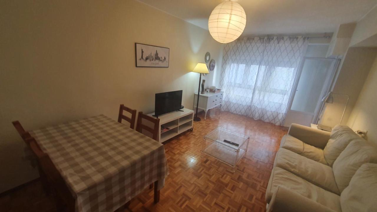 Libertad 10, Piso Céntrico En Gijón, Con Wifi De 3 Hab 5 Personas