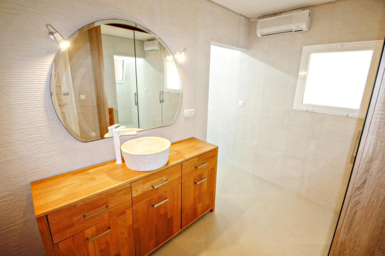 Terribles - Sea View With Private Pool In Villa *