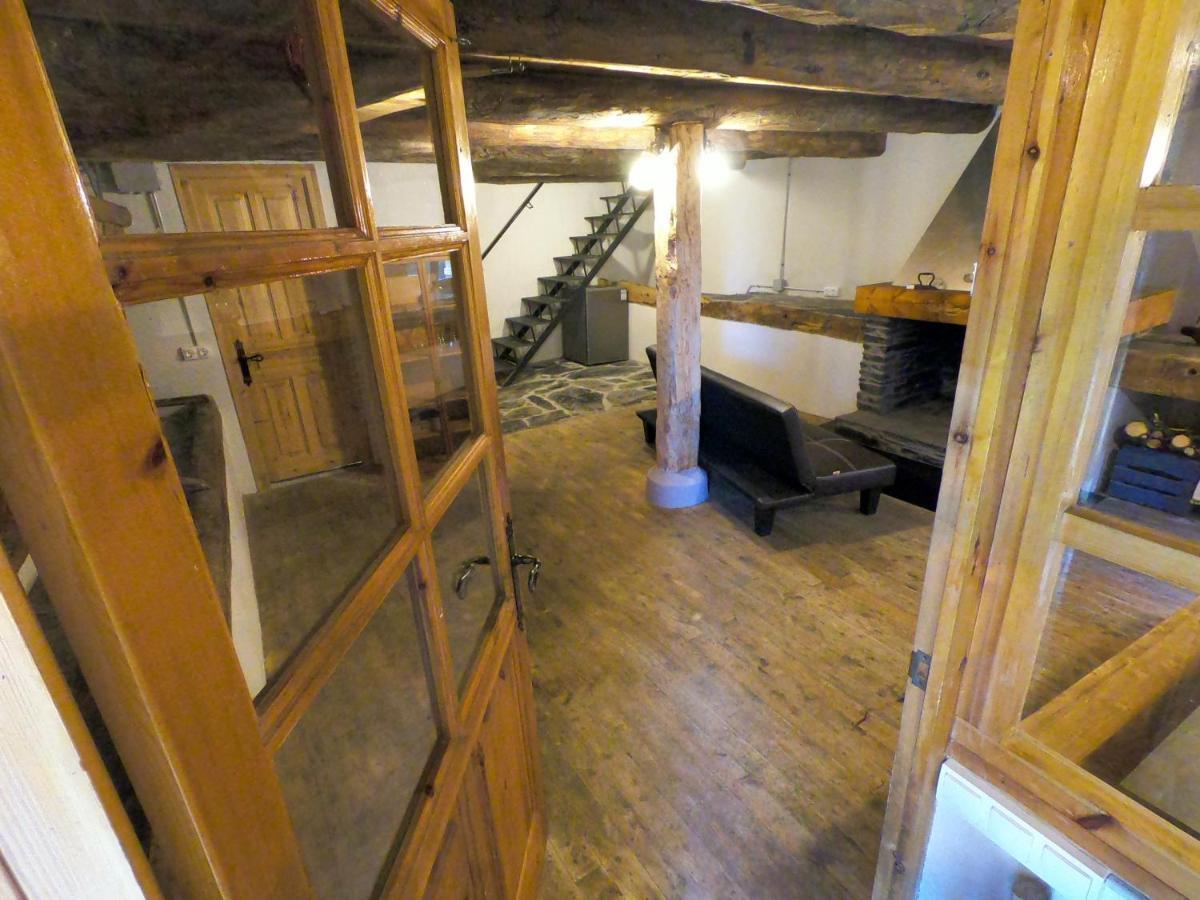 Campo de lujo Bordes Pirineu, Pintor Àreu
