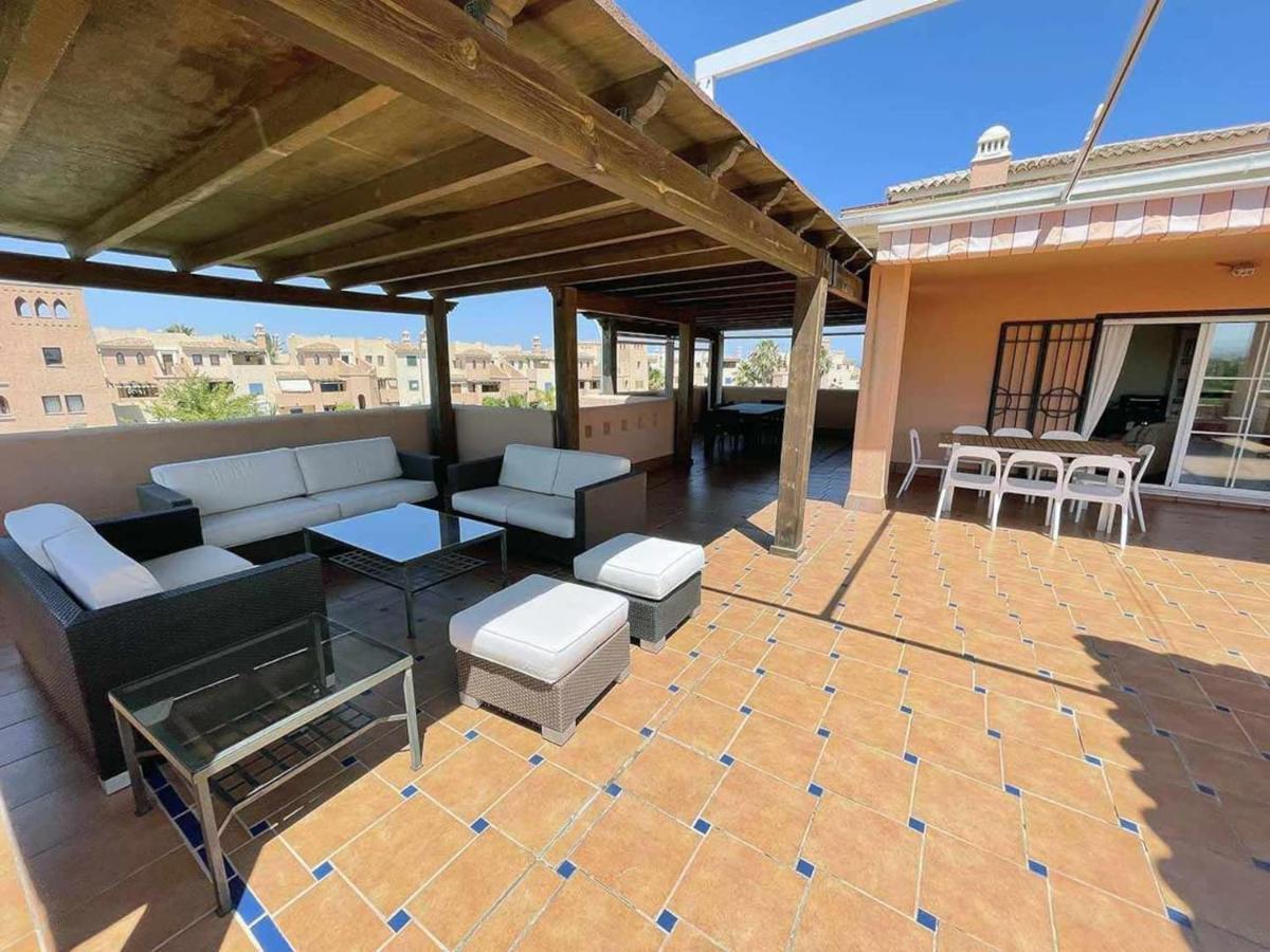 Verazul Beachside Penthouse: Fiber Wi-fi For Remote Work * Vera