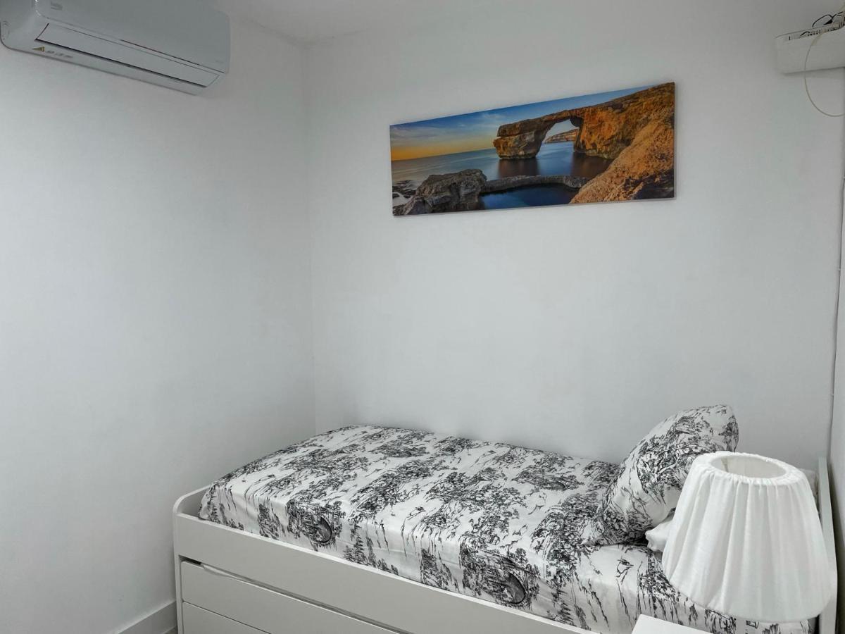 Apartamento con piscina a 500m de la playa en Benalmadena Costa Apartamento Benalmádena