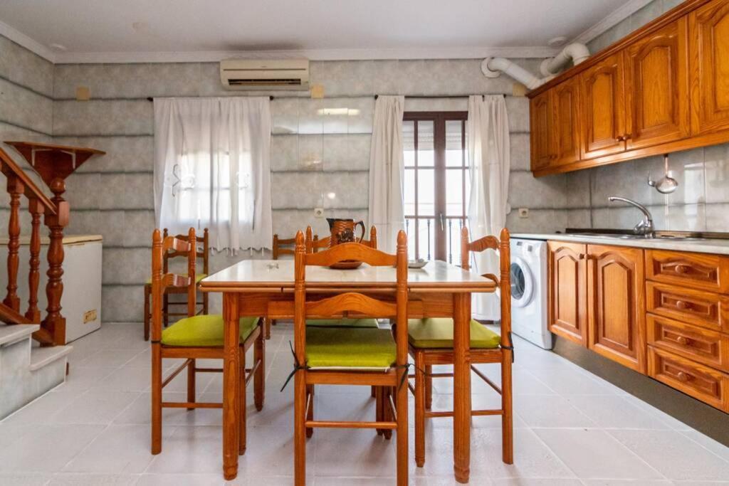 Agradable Casa En Con Terraza