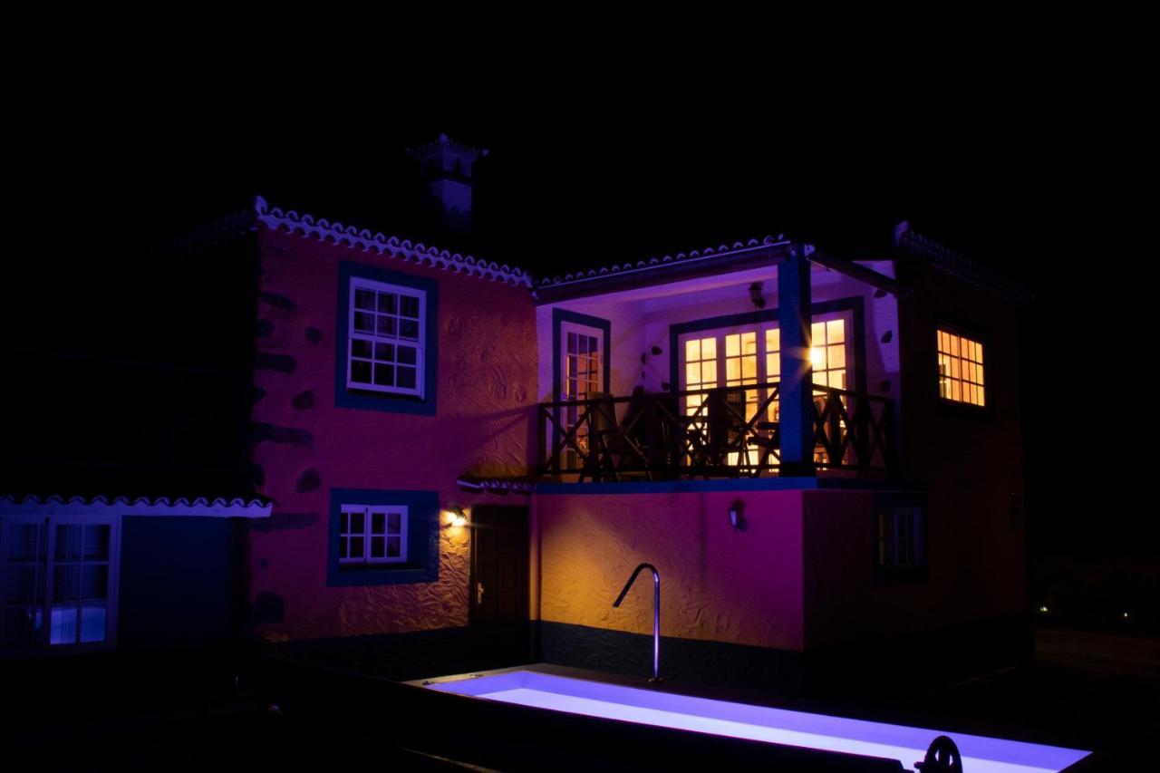 Casa Alba, Casa Rústica En La Colina Con Piscina-spa Climatizada Y Vistas Al Mar Сasa de vacaciones *