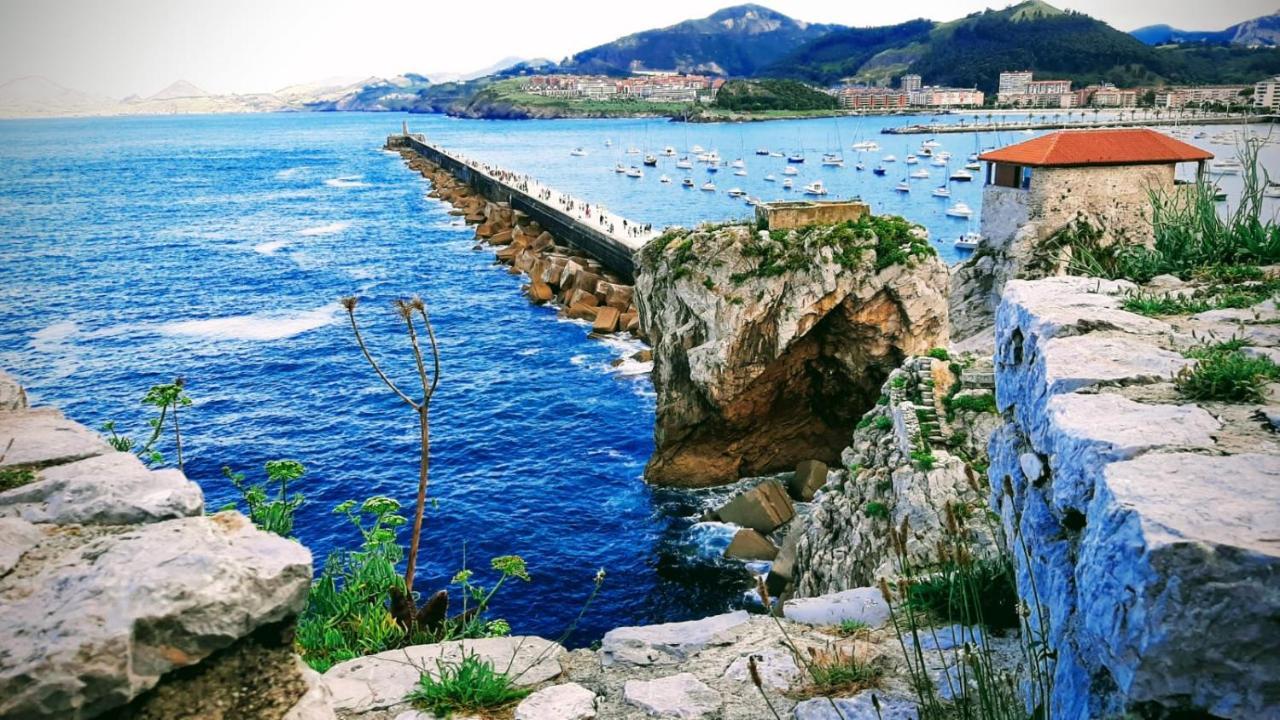 Coqueto Apartamento Con Vistas Al Mar Y Puerto De Castro Urdiales