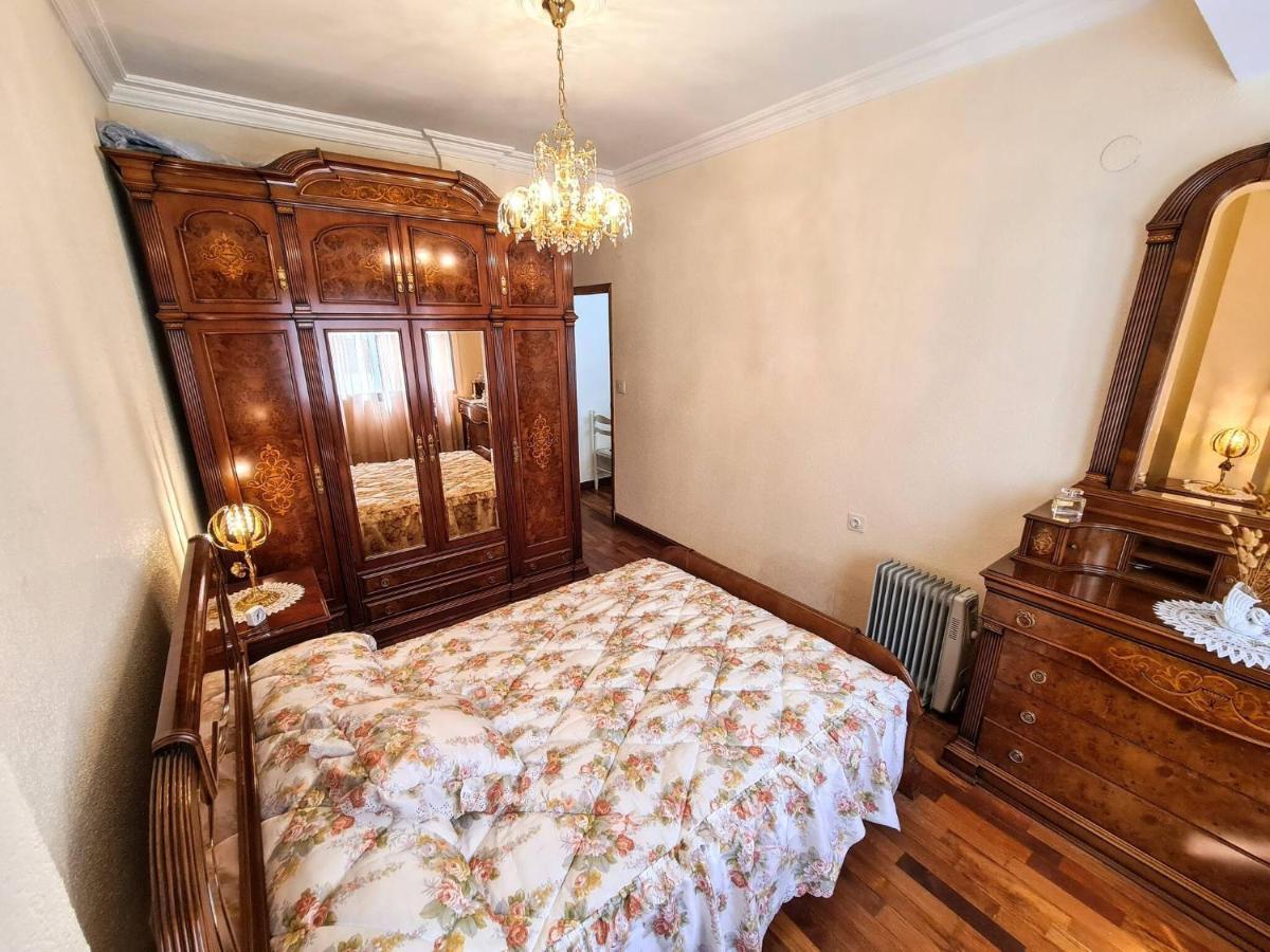 Apartamento With Terrace, Light Patio Veranda Ourense