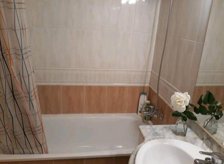 Habitacion Con Bano Y Terraza Privada Grande Y Luminosa Homestay *