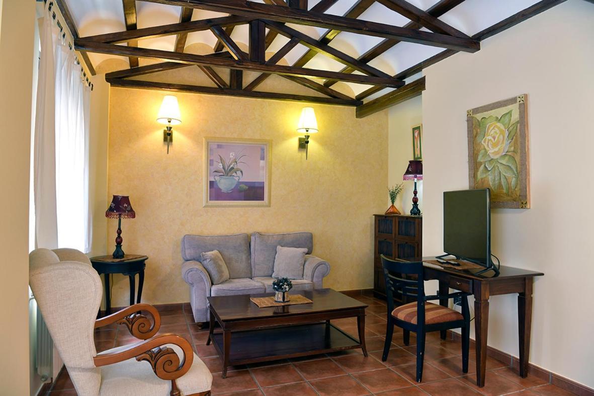 Hotel Rural La Moragona 3*