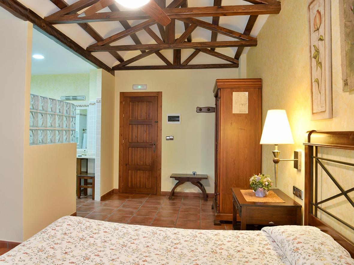 Rural La Moragona Hotel 3*