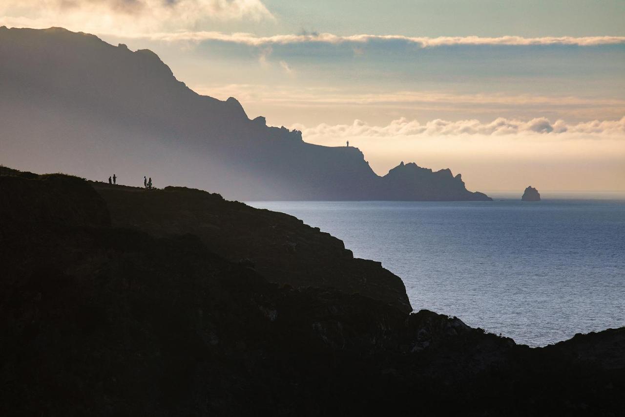 The Cliffs - Galleon Amieiro