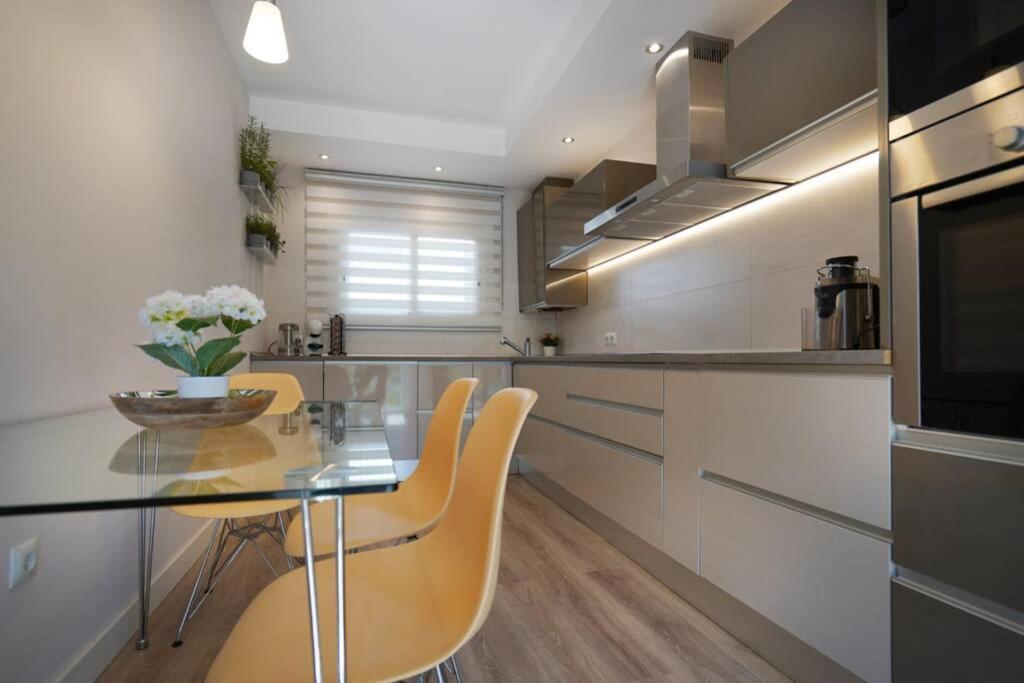 Luxury House With Pool Сasa de vacaciones Castelldefels
