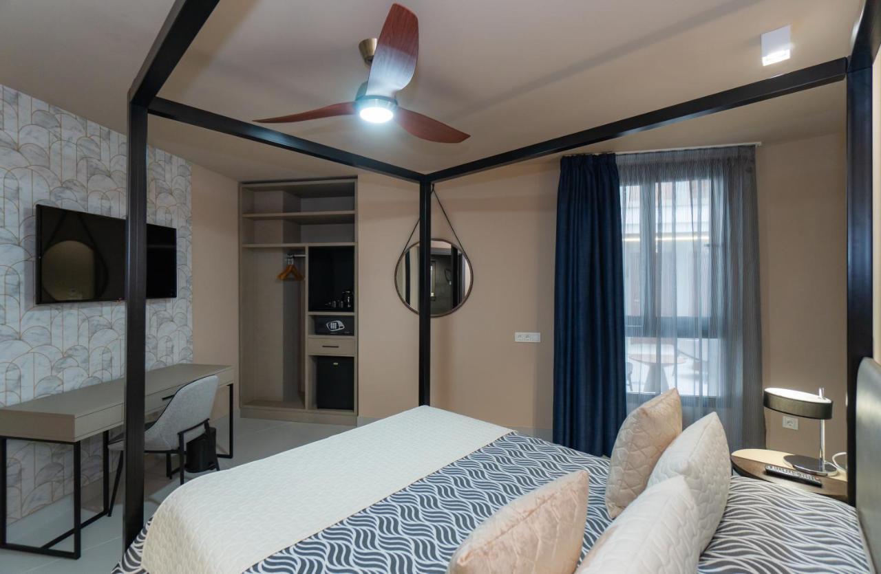 Hotel Perla Del Sur Torremolinos