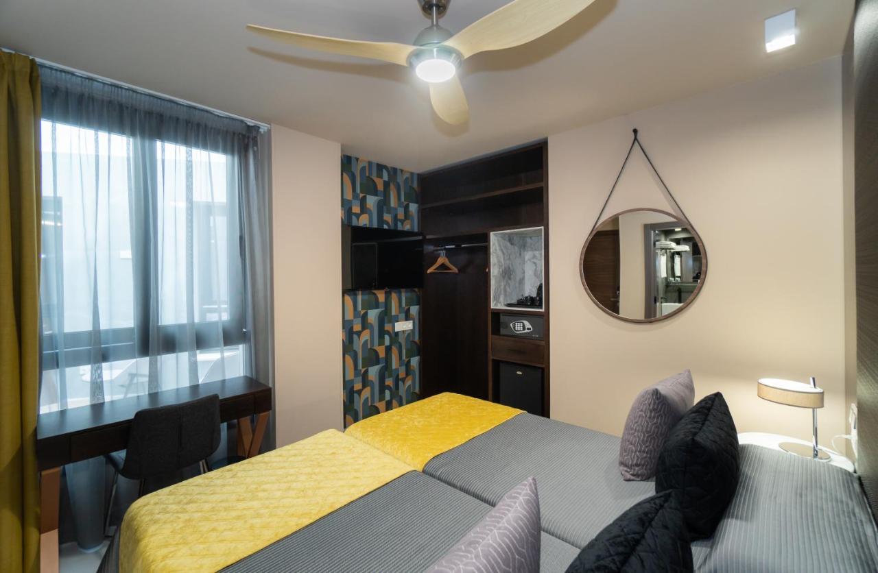 Hotel Perla Del Sur Torremolinos