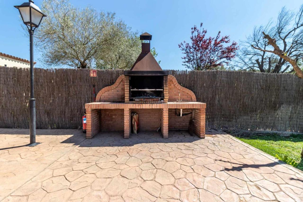 Can Buganto Amplia Casa Con Piscina Y Jardin Holiday home *