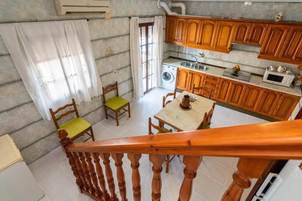Agradable Casa En Con Terraza *