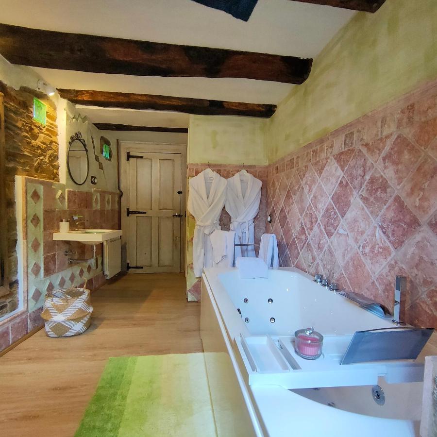 As Casas Do Retratista Adults Only *