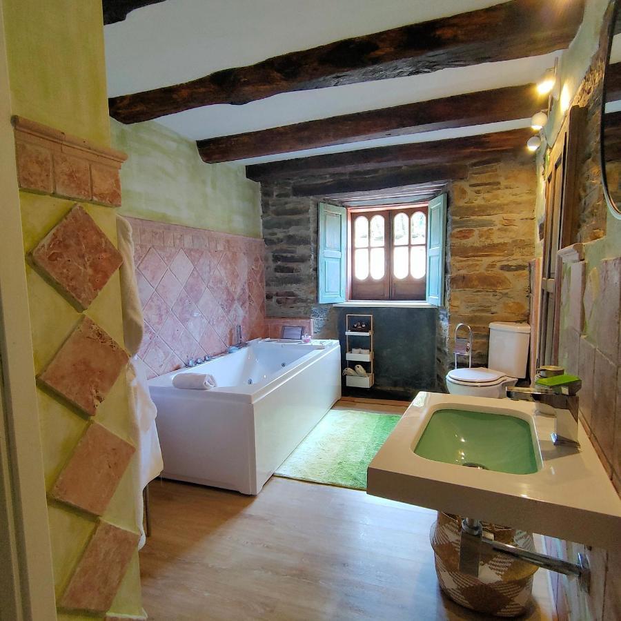 As Casas Do Retratista Adults Only * A Pontenova