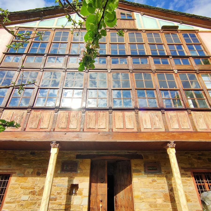 Country house As Casas Do Retratista Adults Only A Pontenova