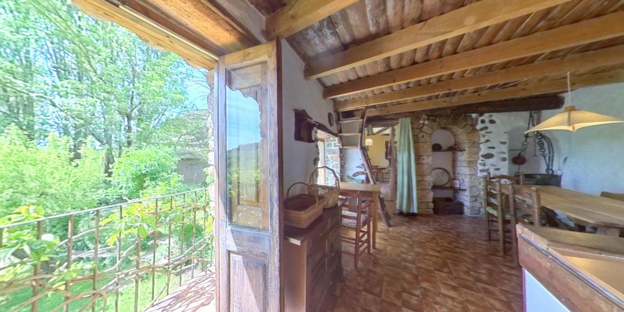 Holiday home La Rectoria De - Rural Holiday Accomodation Rivert