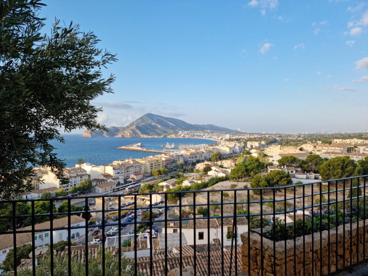 Penthouse With Sea And Mountain View By Nras