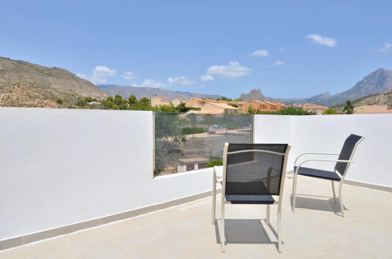 Villa Mountain With Pool By Nras