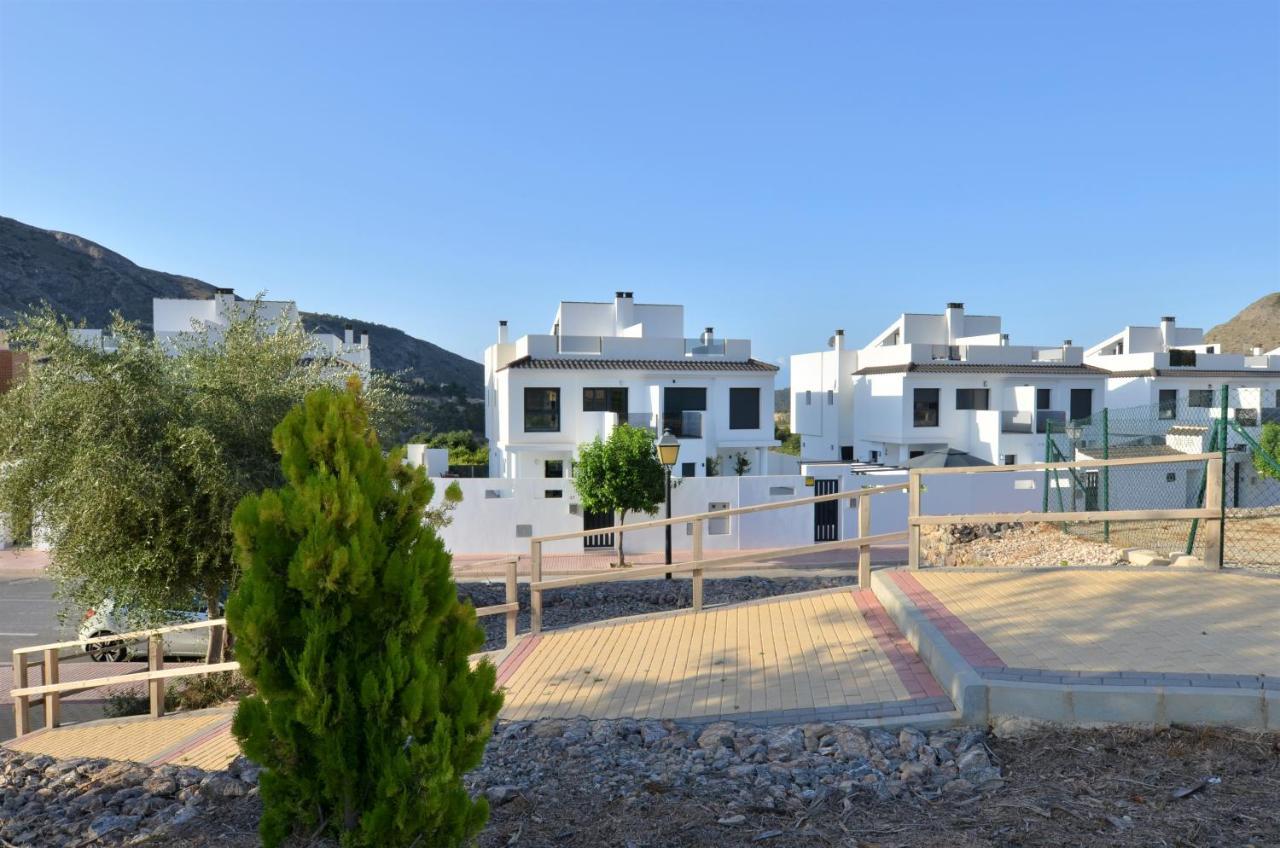 Villa Mountain With Pool By Nras