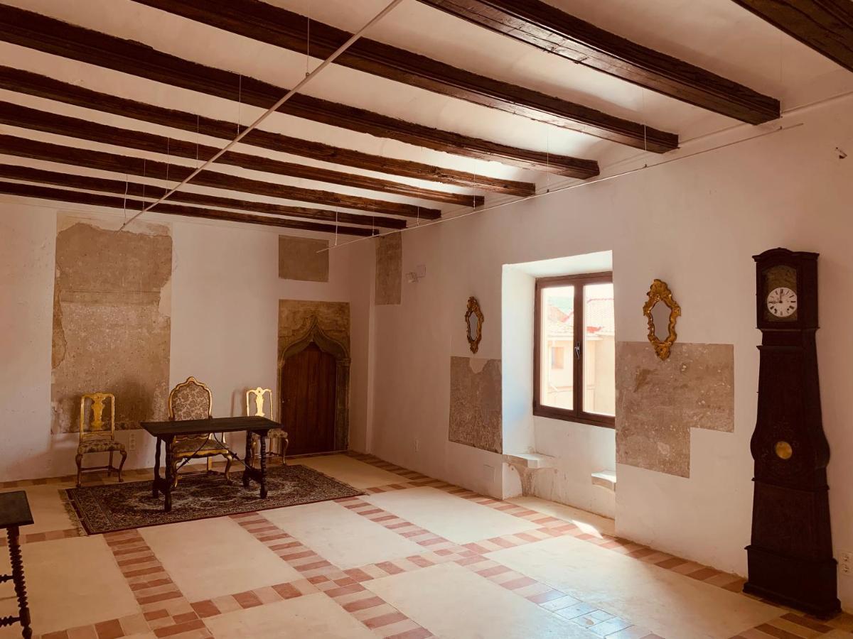 Castillo-palacio De Hotel Bulbuente