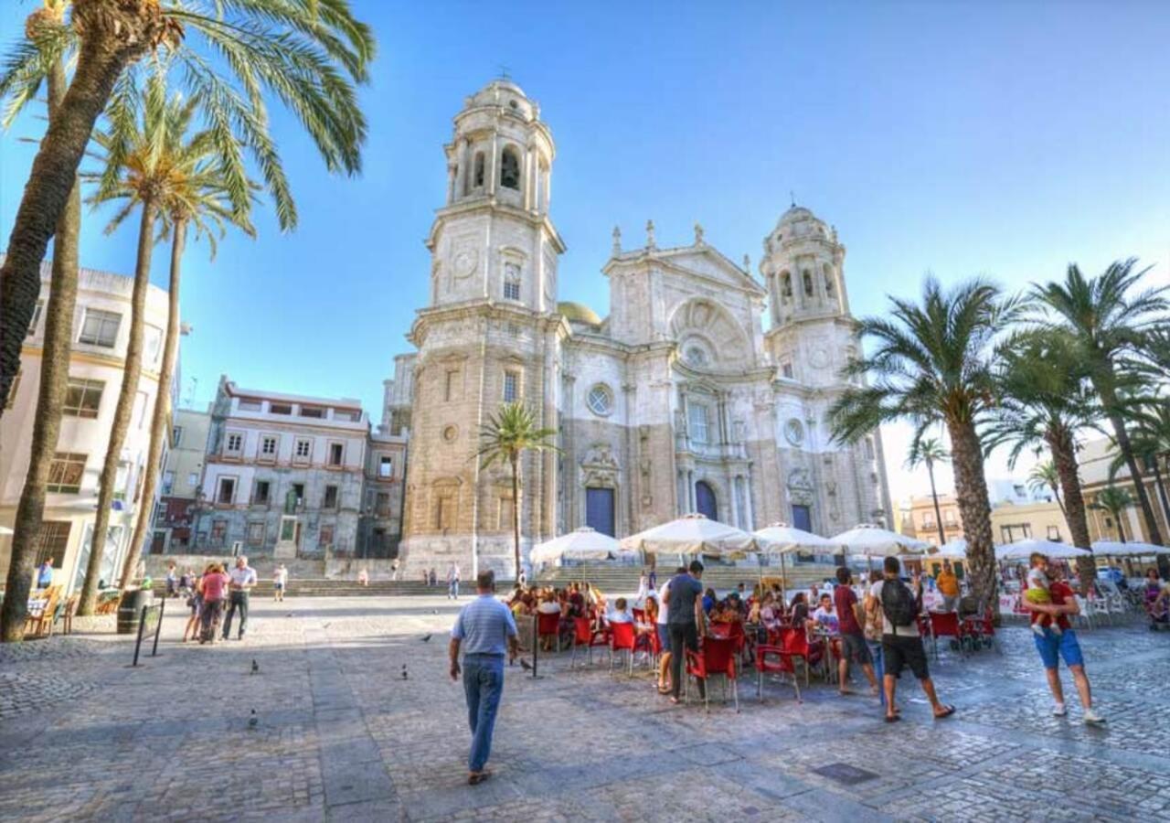 En La Bahía De Cádiz Con Zona Chill-out Y Wifi
