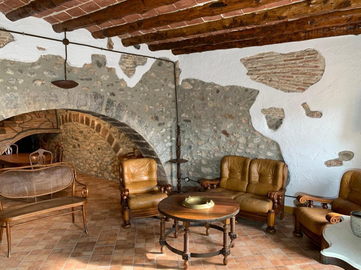 Casa Rural Con Encanto En El Casco Antiguo Tarragona Сasa de vacaciones *
