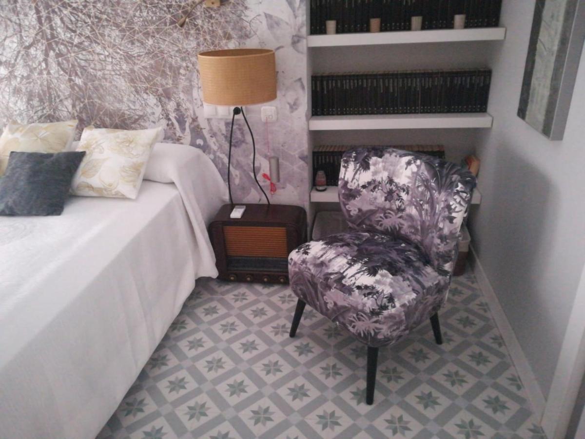 Blaucel Cafe I Habitacions