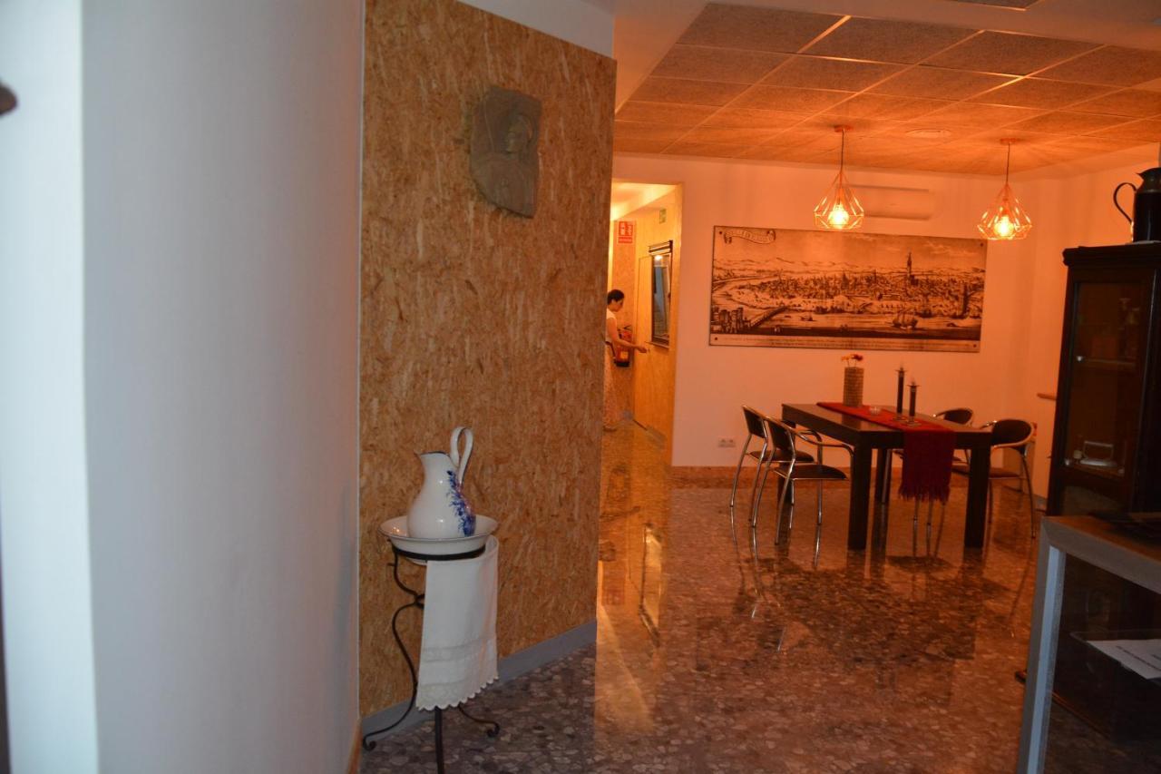 Hostal Italica *