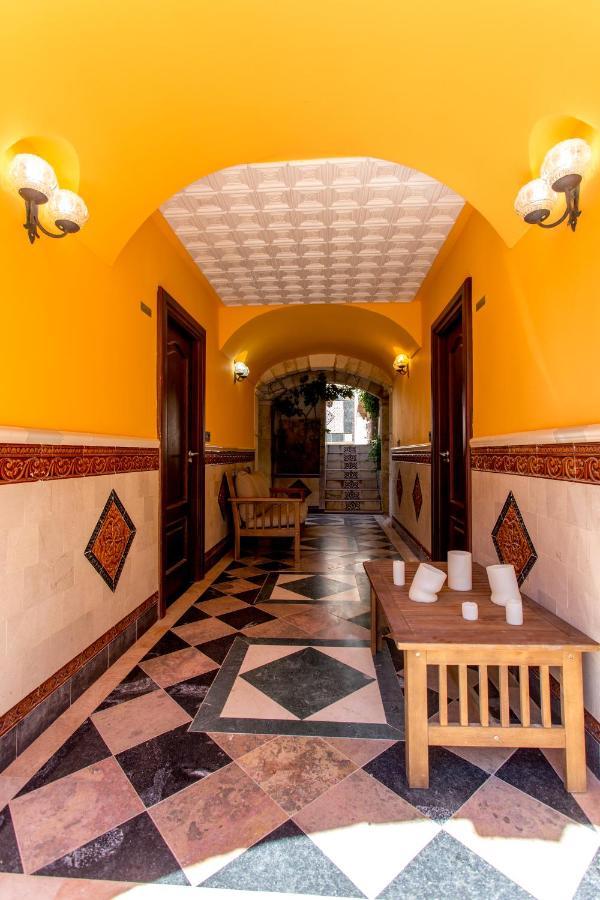 Apartahotel Gaudi Style