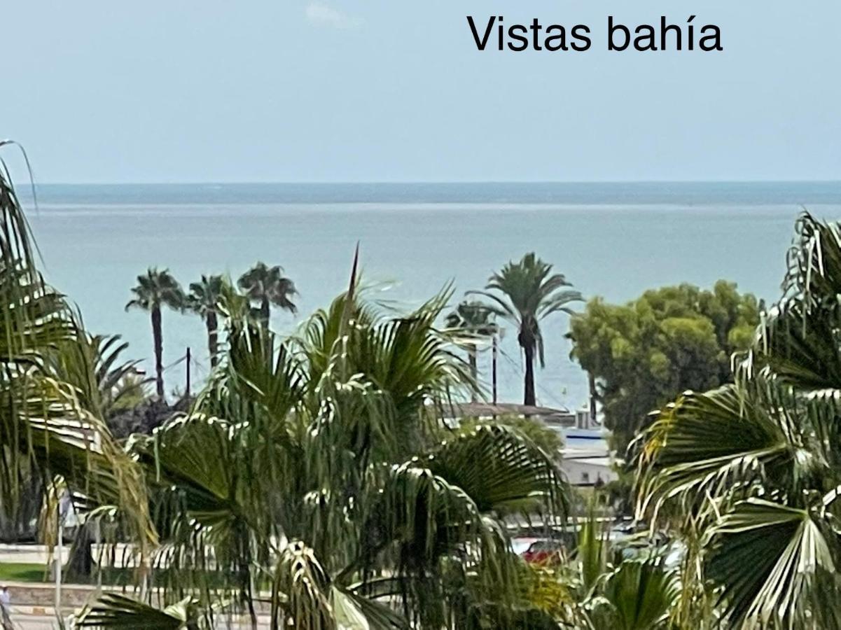 Vistas Al Mar, En El Club Náutico De Sant Carles De La Rápita, 3