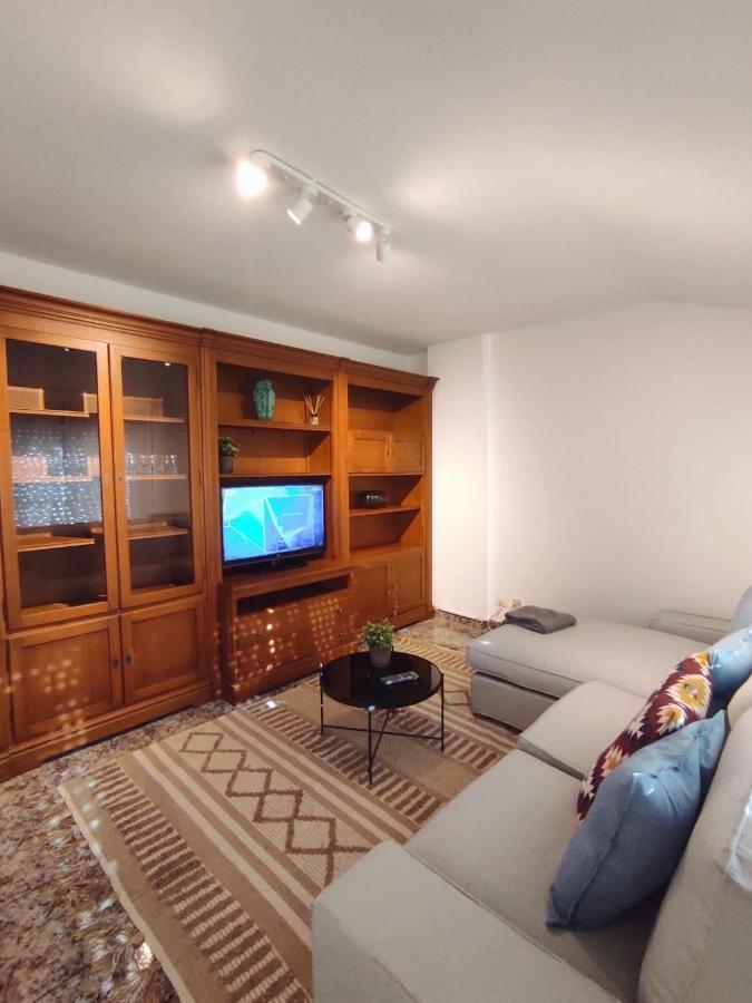Avenida 37 * Caldas De Reis