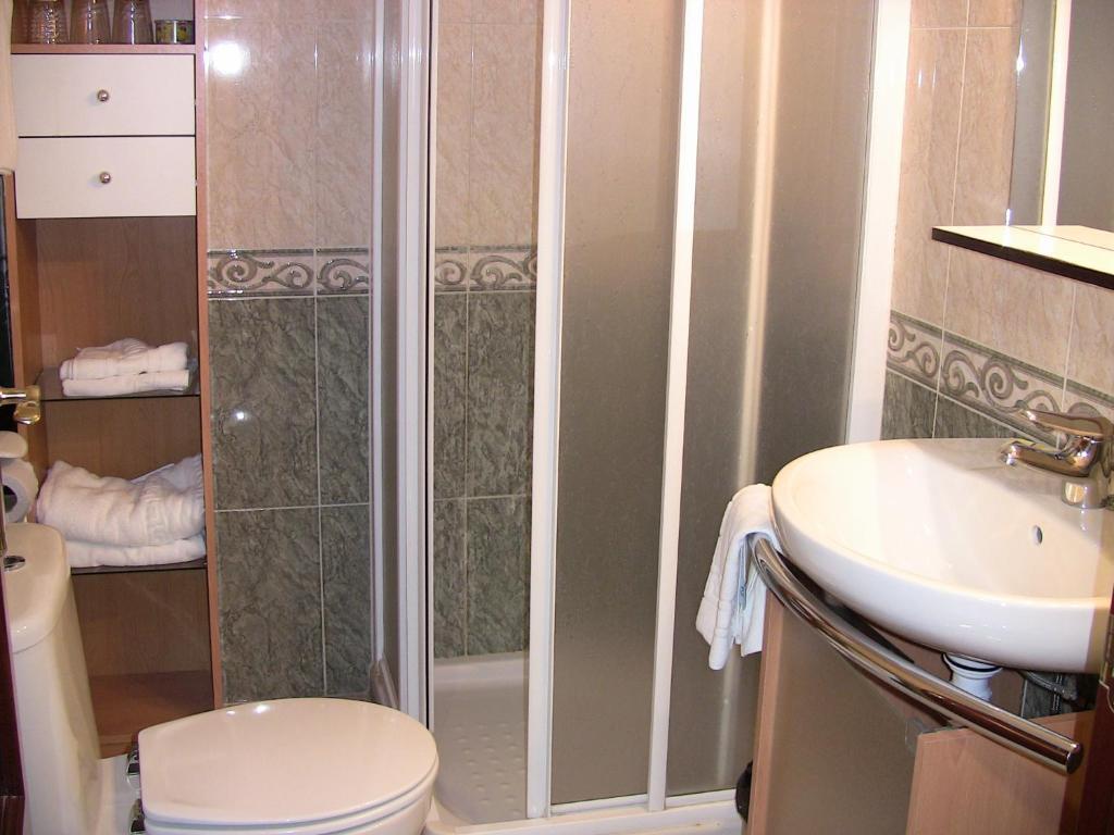 Hotel Hermanos