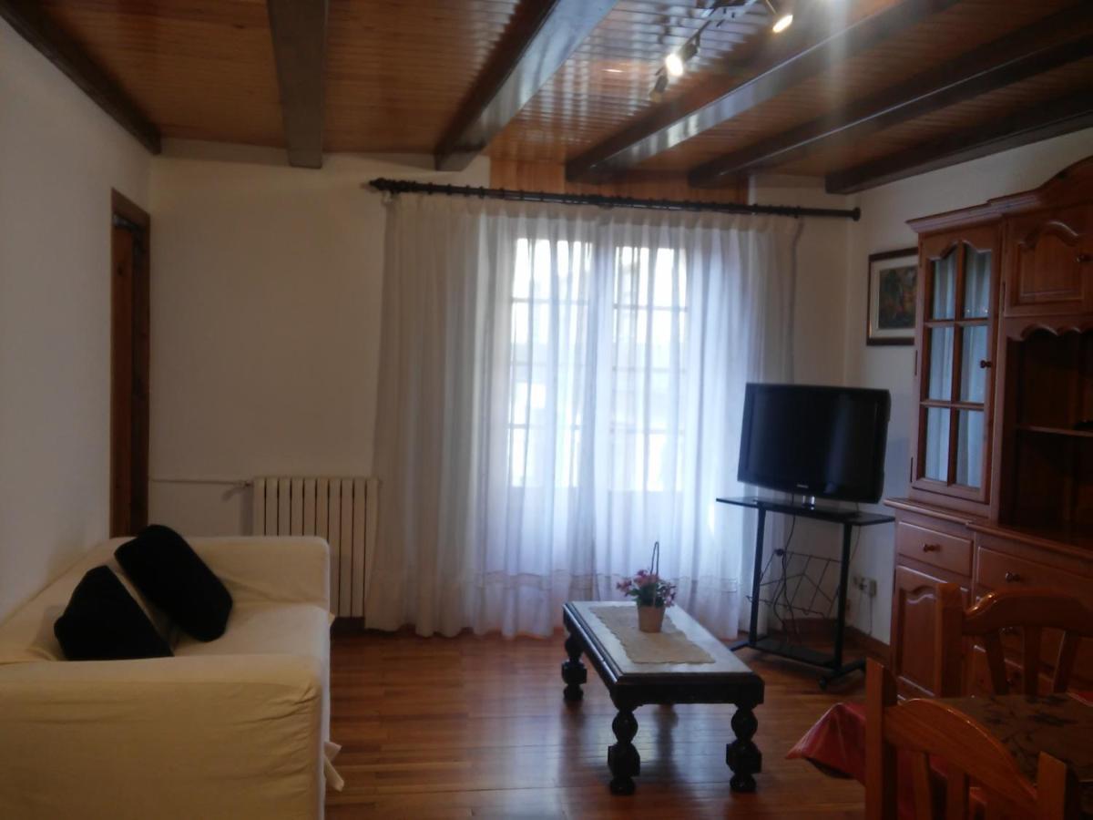L'oficial Apartment *