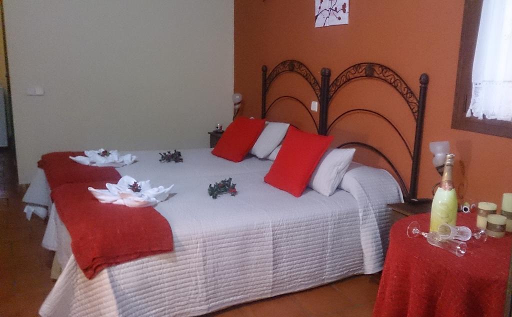 Casas Rurales Las Praderas * Poyales Del Hoyo