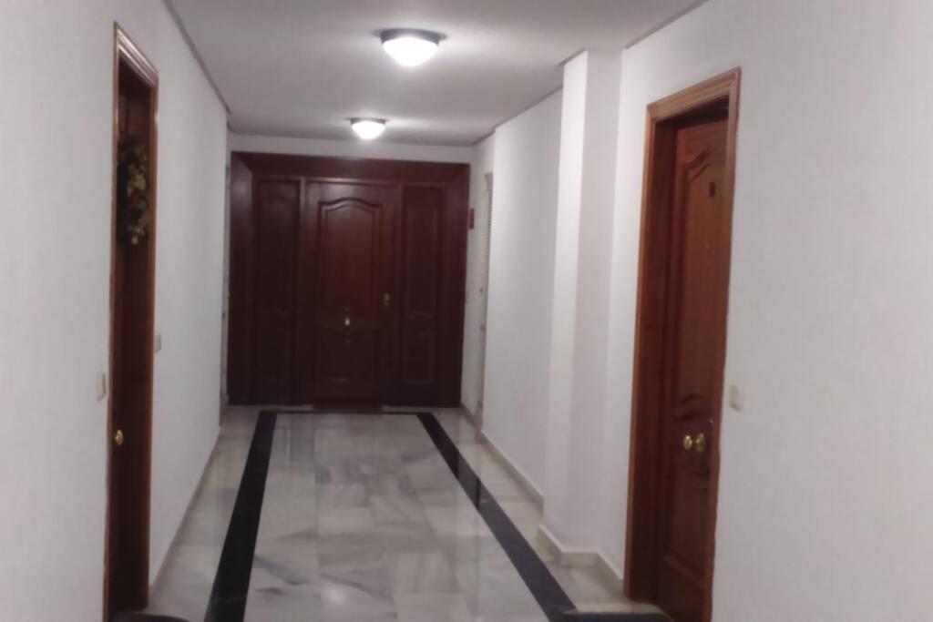 Apartment , Beach, Centre ,balcony With Seaview, For 4 Persons Fuengirola