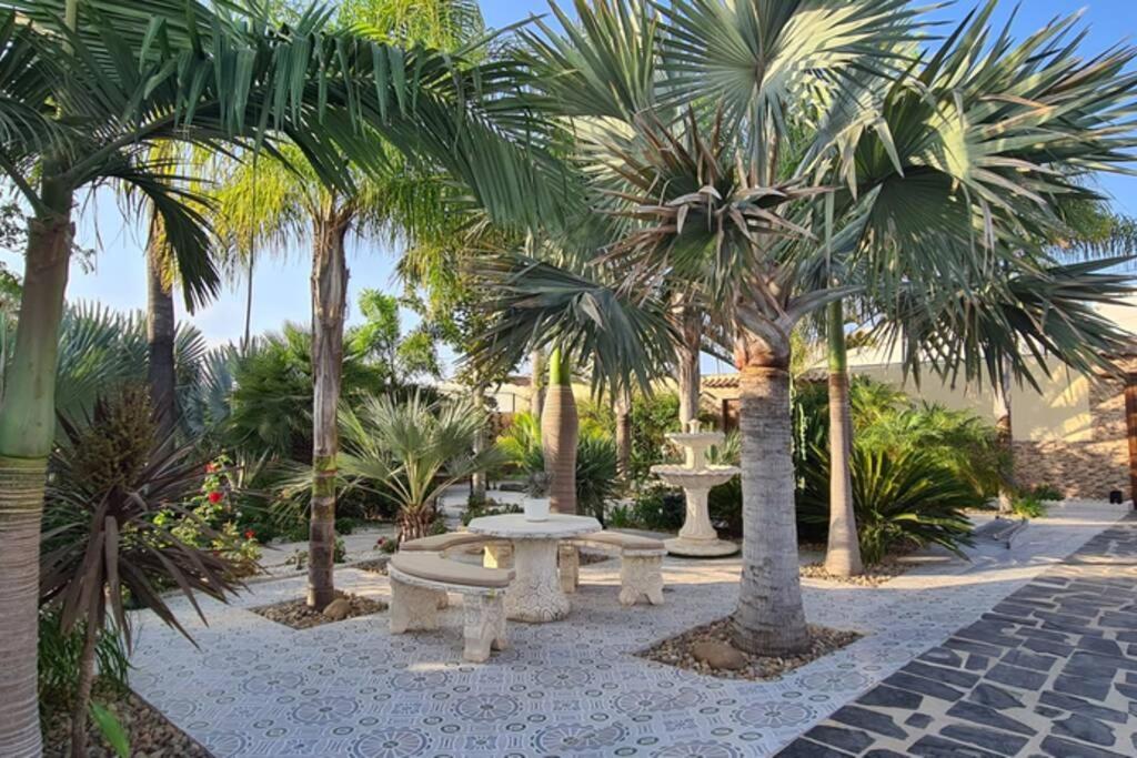 Tropical Paradise In Villa