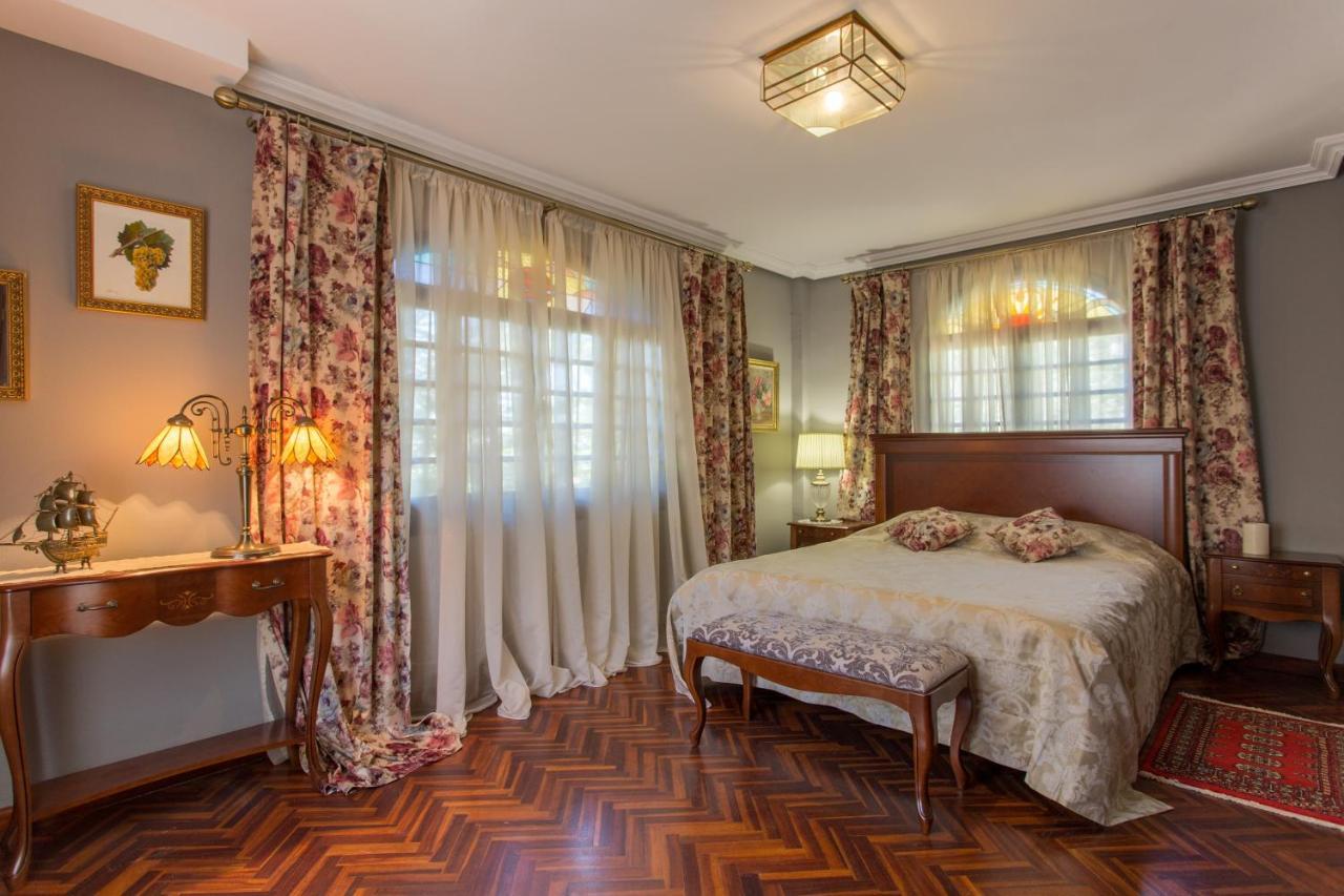 Apartahotel Gaudi Style *
