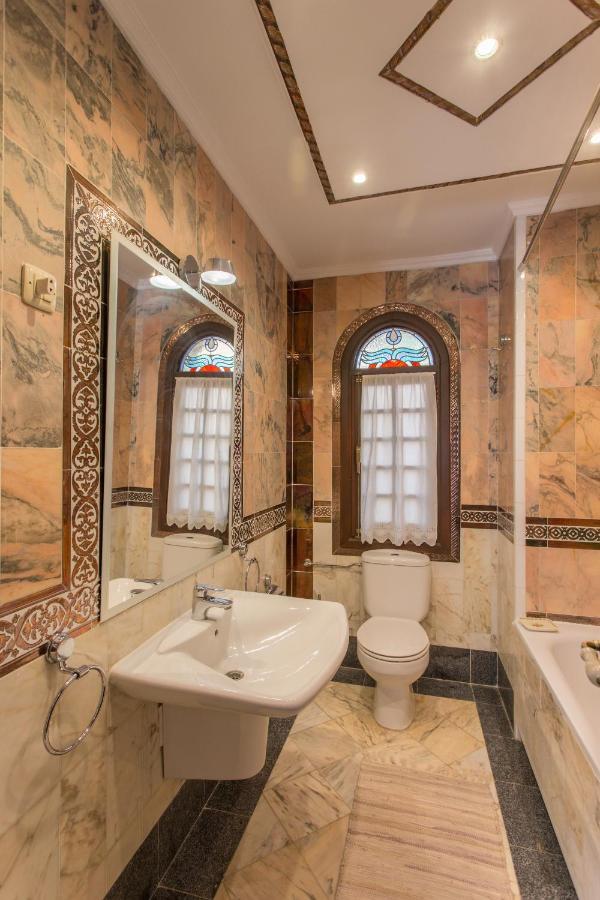 Apartahotel Gaudi Style