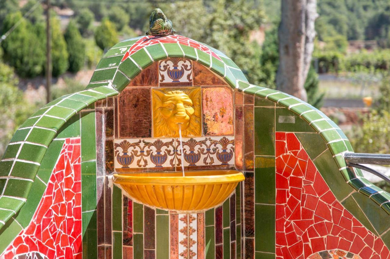 Gaudi Style Nàquera
