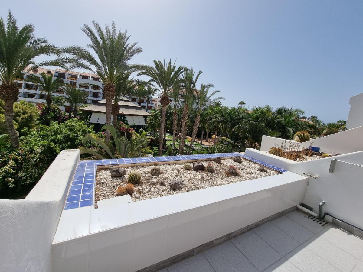 Studio No 2 Just 100 To And Sea, Large Terrace, Heated Pool, Wifi, Aircondition For A Fee Apartamento *